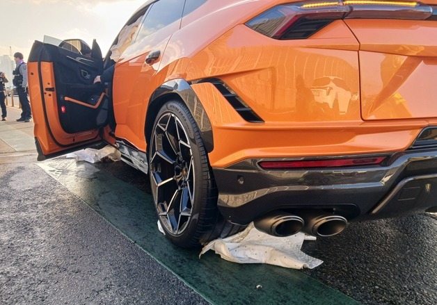 인천대로서 '중앙선 침범' 람보르기니 4중 추돌