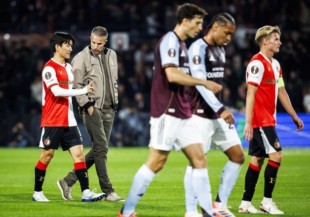 황인범, 1개월 만에 복귀…아약스 상대로 28분 소화