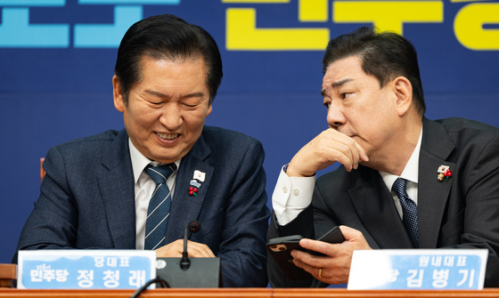 민주, 오늘 의총서 '내란재판부' 최종 논의…연내 처리 속도전