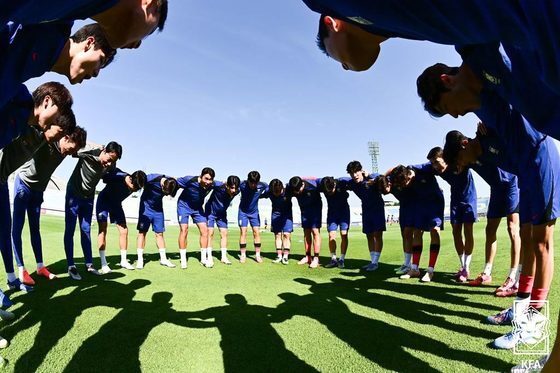 본문 이미지 - 이번 대표팀은 오는 9월 일본 나고야에서 열리는 아시안게임까지 준비하는 팀이다. &#40;대한축구협회 제공&#41;