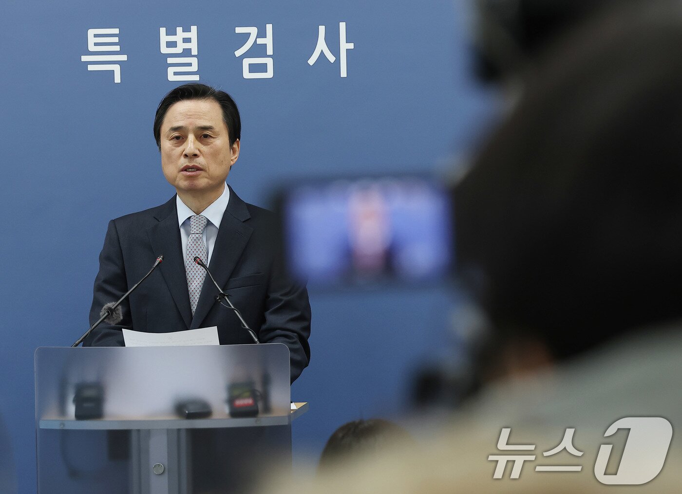 본문 이미지 - 조은석 특별검사가 15일 서울 서초구 서울고검 기자실에서 12·3 비상계엄 사태 관련 내란·외환 사건 최종 수사 결과를 발표하고 있다. (공동취재) 2025.12.15/뉴스1 ⓒ News1 박지혜 기자