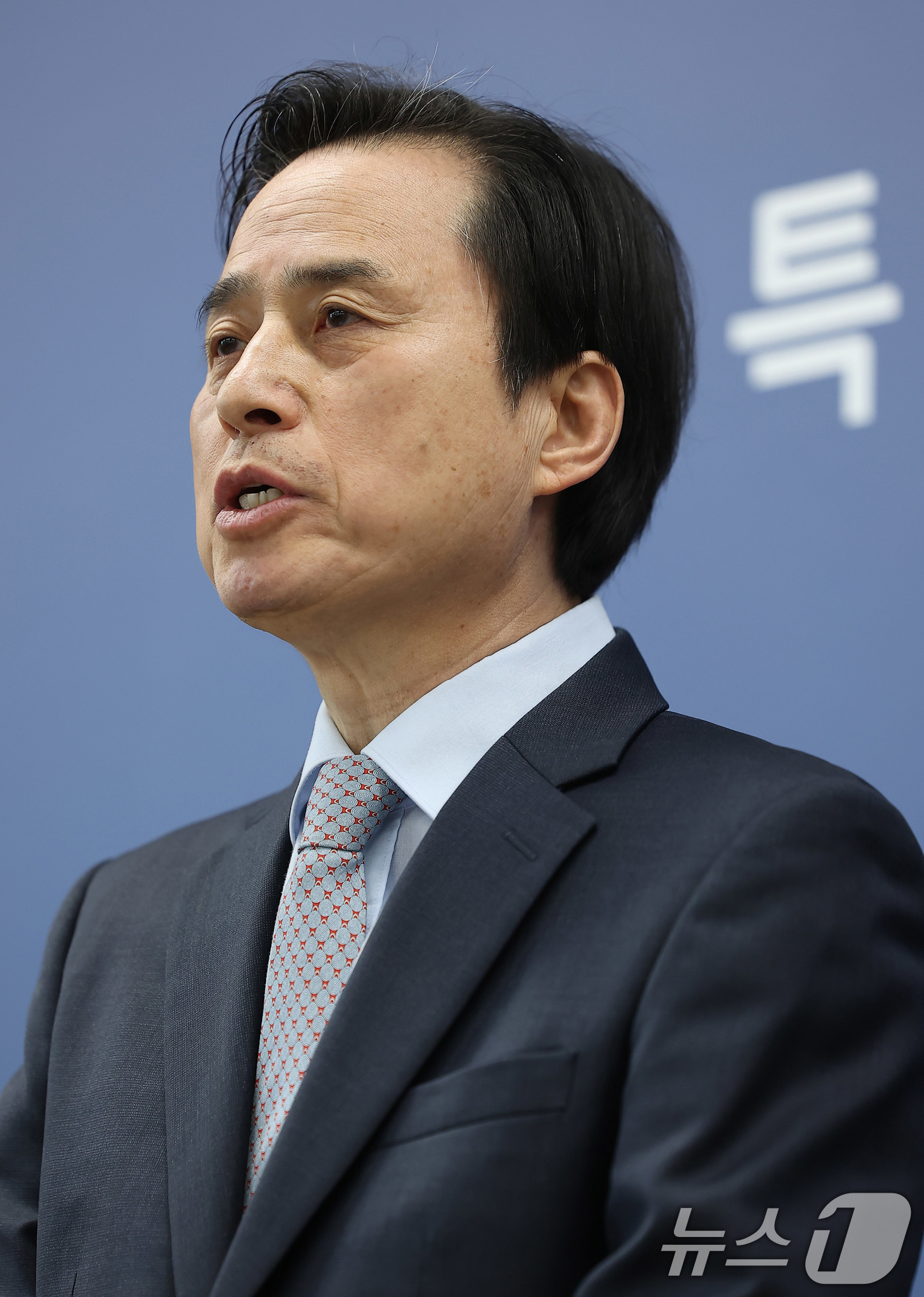 (서울=뉴스1) 박지혜 기자 = 조은석 특별검사가 15일 서울 서초구 서울고검 기자실에서 12·3 비상계엄 사태 관련 내란·외환 사건 최종 수사 결과를 발표하고 있다. (공동취재) …