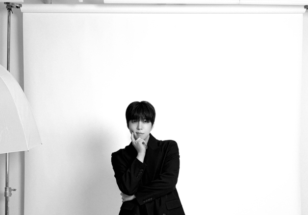 신수현, 내년 1월 7일 미니 2집 '그레이.' 발매…회색빛 이야기