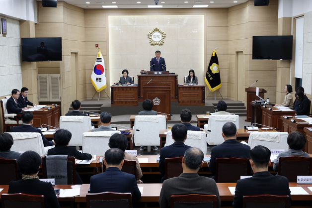 계룡시의회 정례회 마무리…시민 영양관리 조례 등 13건 처리