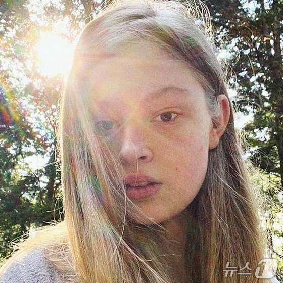 본문 이미지 - 남성에서 여성으로 성전환한 일론 머스크의 딸 비비안 제나 윌슨. 