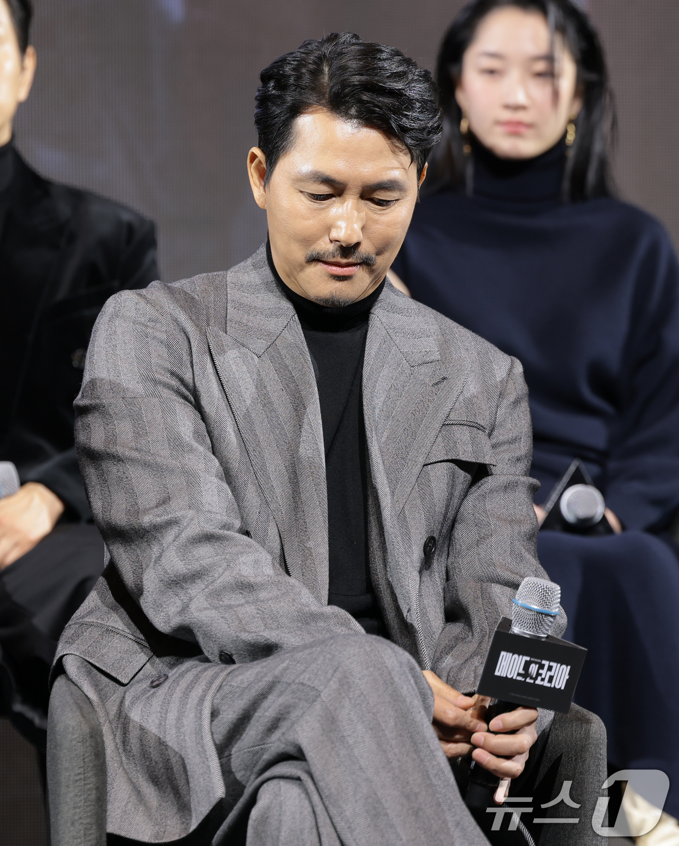 (서울=뉴스1) 권현진 기자 = 배우 정우성이 15일 서울 강남구 그랜드 인터컨티넨탈 파르나스에서 진행된 디즈니+ 오리지널 시리즈 '메이드 인 코리아' 제작발표회에 참석해 가족관계 …