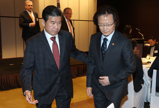 주병기 공정위원장 "국내외 기업 무차별 원칙…불필요한 장벽 없앨 것"