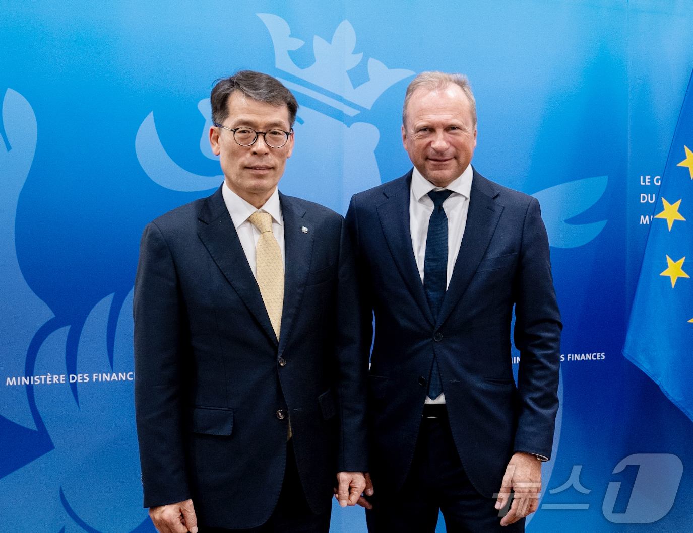 (서울=뉴스1) = IBK기업은행은 지난 12일(현지시간) 룩셈부르크에서 국내 중소기업‧스타트업의 현지 진출 지원을 위한 국제협력 네트워크를 구축했다고 15일 밝혔다. 사진은 룩셈 …