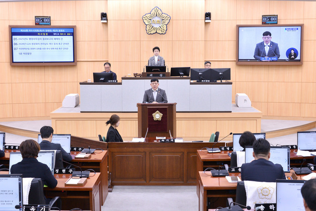 "석유화학산업 경쟁력 강화 위해 산업용 전기요금 지원 필요"