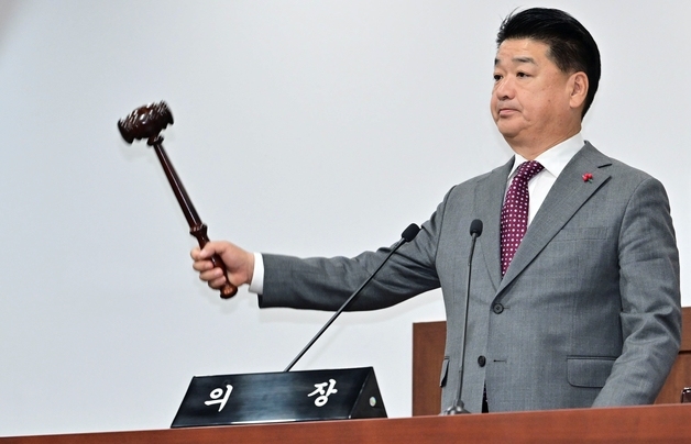 김천시 내년 예산 1조4267억 확정…시의회, 52억 삭감