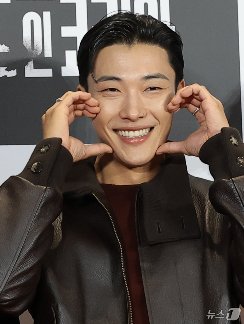 (서울=뉴스1) 권현진 기자 = 배우 우도환이 15일 서울 강남구 코엑스 메가박스에서 진행된 디즈니+ 오리지널 시리즈 '메이드 인 코리아' VIP 시사회에 참석해 포즈를 취하고 있 …