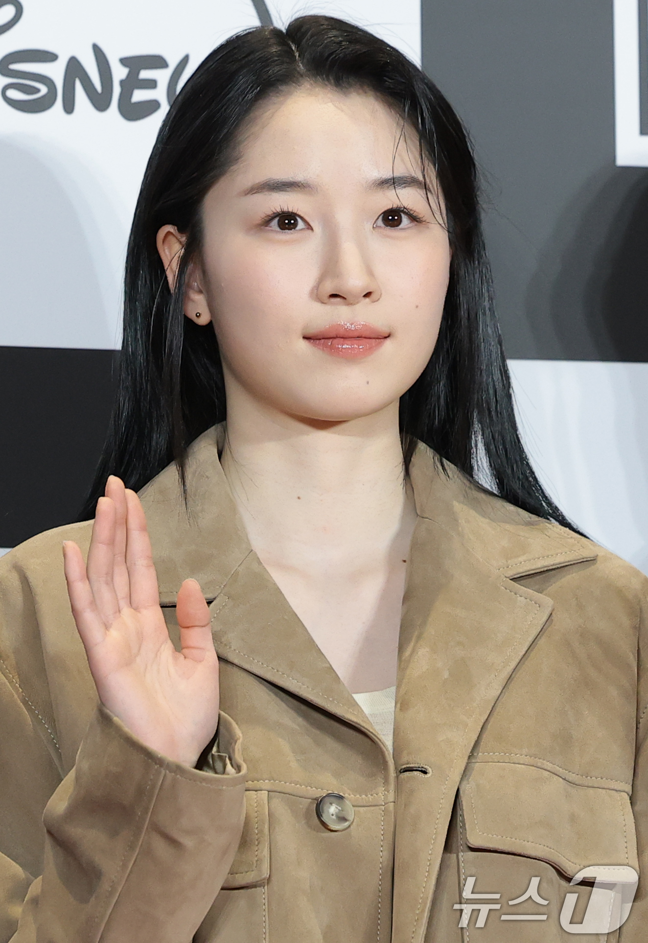 (서울=뉴스1) 권현진 기자 = 배우 원지안이 15일 서울 강남구 코엑스 메가박스에서 진행된 디즈니+ 오리지널 시리즈 '메이드 인 코리아' VIP 시사회에 참석해 미소를 짓고 있다 …
