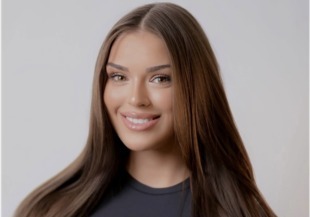 눈꼬리 당기며 동양인 비하 제스처…미스 핀란드 결국 자격 박탈