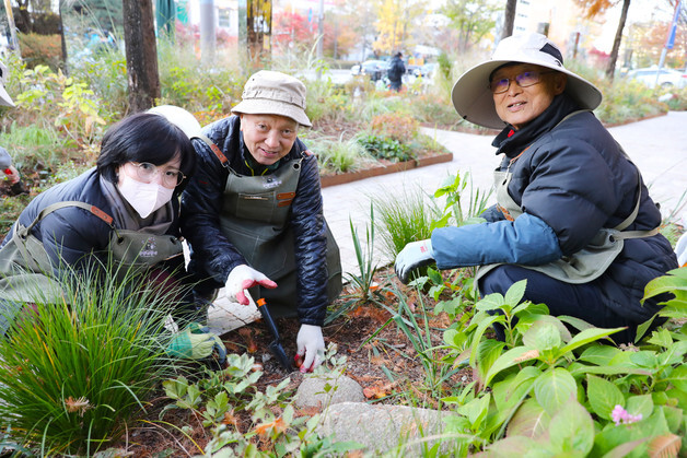 강동구 정원자원봉사단 '강동 아.정.이', 서울시 정원도시상 우수상 수상