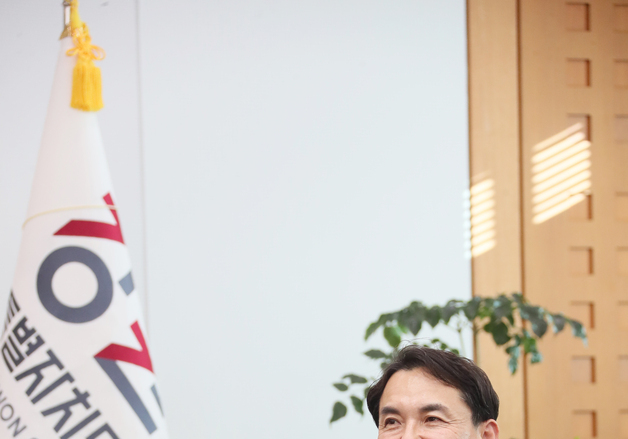 김진태 강원도지사, '광역단체장 직무수행 평가' 전국 3위