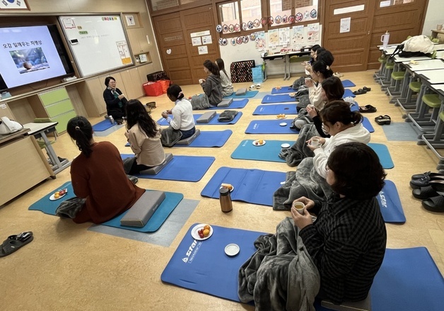 강원교육청, 학교로 찾아가는 교원 자기돌봄 프로그램 운영