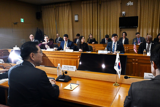 통일부 "여건 마련되면 美 국무부와 대북정책 협의"