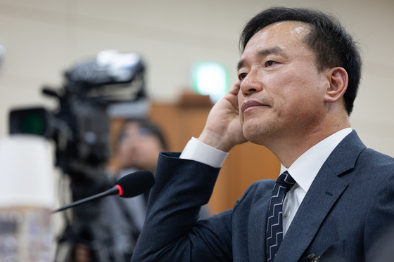 의원 질의 듣는 김종철 방미통위 위원장 후보자