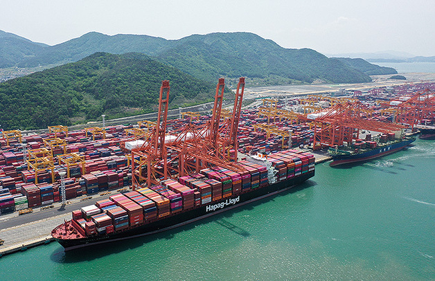 "GRI 효과"…부산항발 컨테이너 운임 상승세 이어져