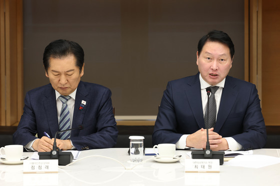 "노사는 한솥밥" "전기요금 차등화"…동분서주한 최태원