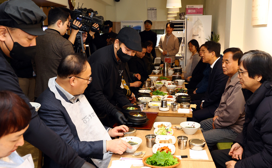 동행스토어 1호점 정담 찾은 오세훈 시장