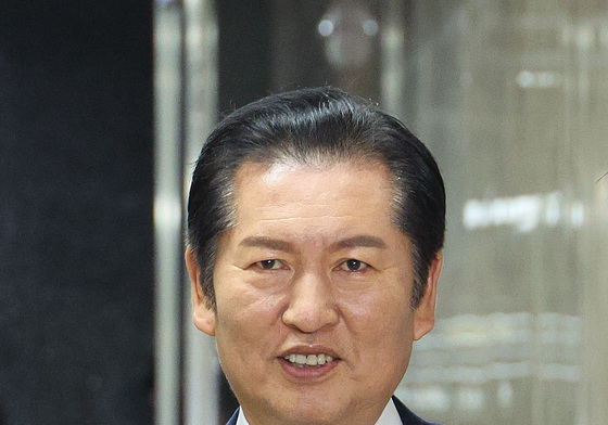 '내란전담재판부 논의' 비공개 의총 참석하는 정청래