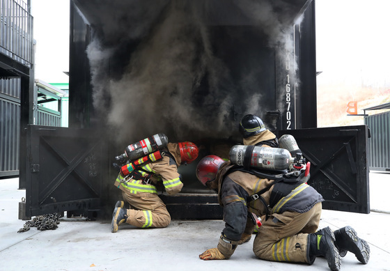 불 두려워하지 않는 소방관