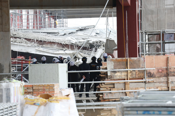 광주노동청, '광주도서관 붕괴' 시공사 관계자 중처법 위반 입건