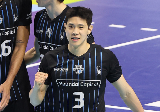 어깨 부상 털어내고 48일 만에 복귀한 황승빈