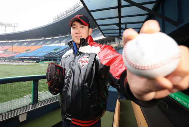 LG 차세대 에이스 손주영 "10년 차 내년엔 15승 하고 싶다"