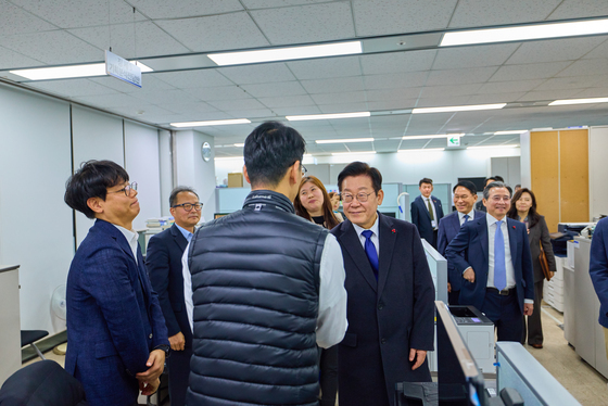이재명 대통령, 국세청 직원 격려