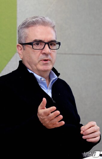 본문 이미지 - 패트릭 스토리 비자코리아 지사장이 서울 중구 미래에셋 센터원 빌딩에서 뉴스1과 인터뷰를 하고 있다. ⓒ News1 이호윤 기자