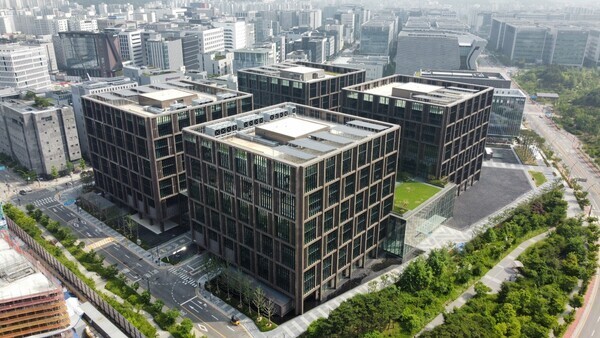 이랜드재단·이랜드복지재단, 기빙플러스와 취약계층 지원 협약 체결