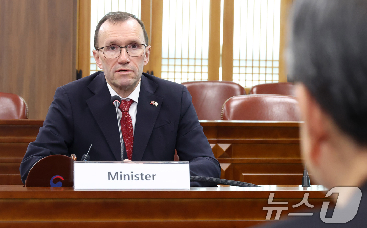 (서울=뉴스1) 임세영 기자 = 에스펜 바르트 아이데 노르웨이 외교장관이 17일 오전 서울 종로구 정부서울청사에서 열린 '한-노르웨이 외교장관회담'에서 발언하고 있다. (공동취재) …