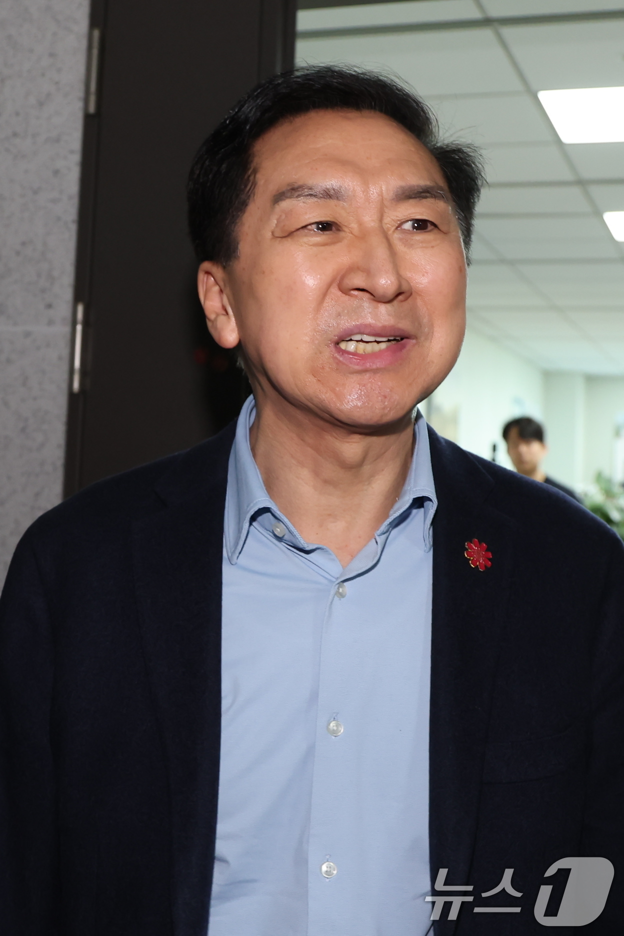 (서울=뉴스1) 장수영 기자 = 김건희특검이 '로저비비에 클러치백 수수 의혹'과 관련해 김기현 의원실과 자택에 대한 압수수색에 착수한 17일 오전 서울 여의도 국회의원회관에서 김기 …