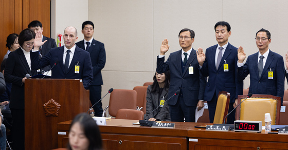 쿠팡 청문회 증인선서