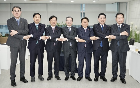 [속보] 김용범 정책실장 "광주 군공항 이전 합의 이뤄"