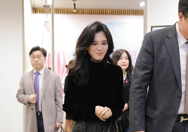 개막행사 참석하는 이부진 위원장