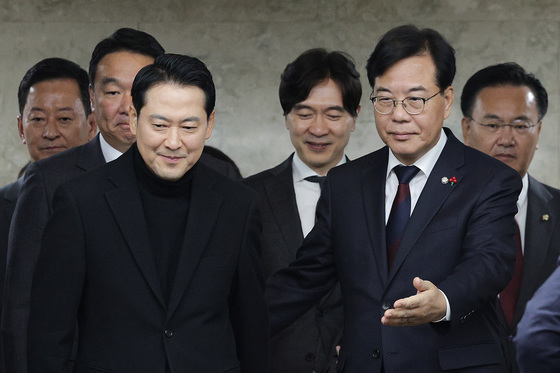 '한동훈 털자'는 장예찬 "장동혁, 연초 깜짝 놀랄 인사 만날 수도"