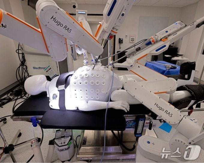 본문 이미지 - 일론 머스크 테슬라 CEO X에 올라온 뉴럴링크 이미지 갈무리