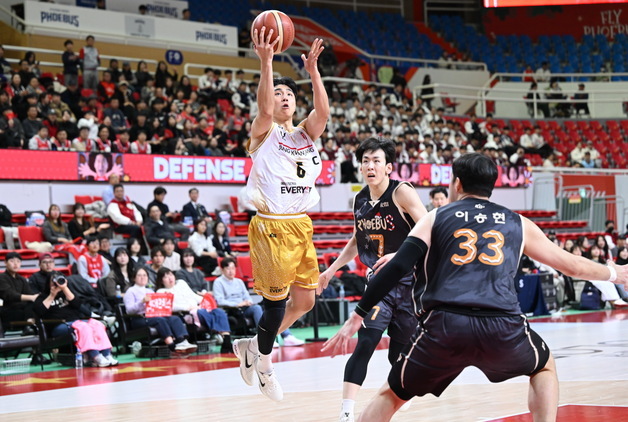 프로농구 정관장, '19점 차' 극적 뒤집기…현대모비스 10위 추락