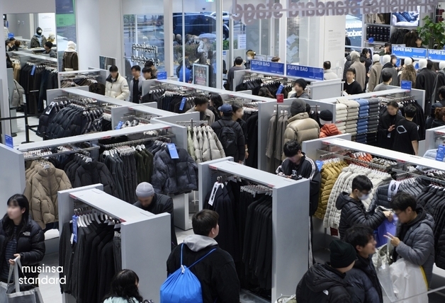 "거침없는 성장"…무신사 스탠다드, 올해 거래액 4700억 전망