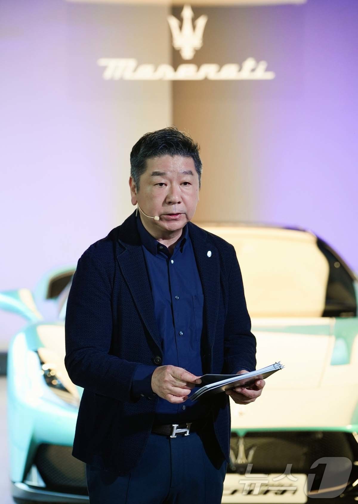 (서울=뉴스1) = 이탈리아 럭셔리카 브랜드 마세라티가 지난 17일부터 18일까지 양일간 슈퍼 스포츠카 'MC푸라' 프리뷰 행사를 개최했다고 밝혔다. 사진은 프리뷰 행사에서 다카유 …