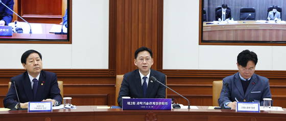 모두발언하는 배경훈 부총리