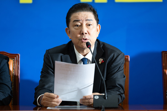 모두 발언하는 김병기 원내대표