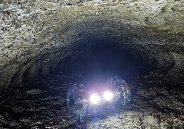 '달 탐사 난제' 피트·용암동굴 진입 가능 '에어리스 휠' 세계 첫 개발
