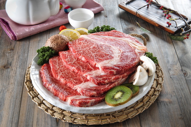 경주 농·축산물 5대 부문 수상…APEC 만찬 오른 '천년한우' 대상