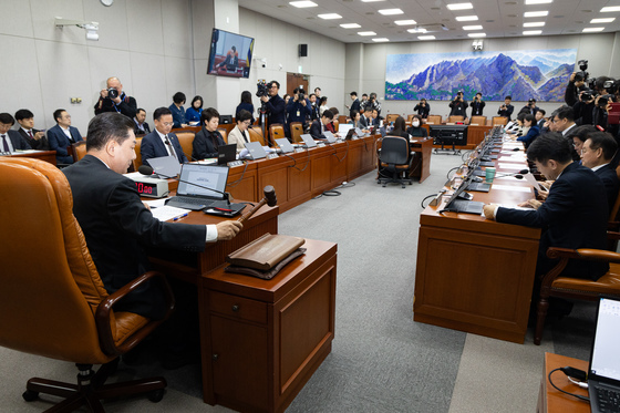 국회 운영위, 정개특위 구성 결의안 의결