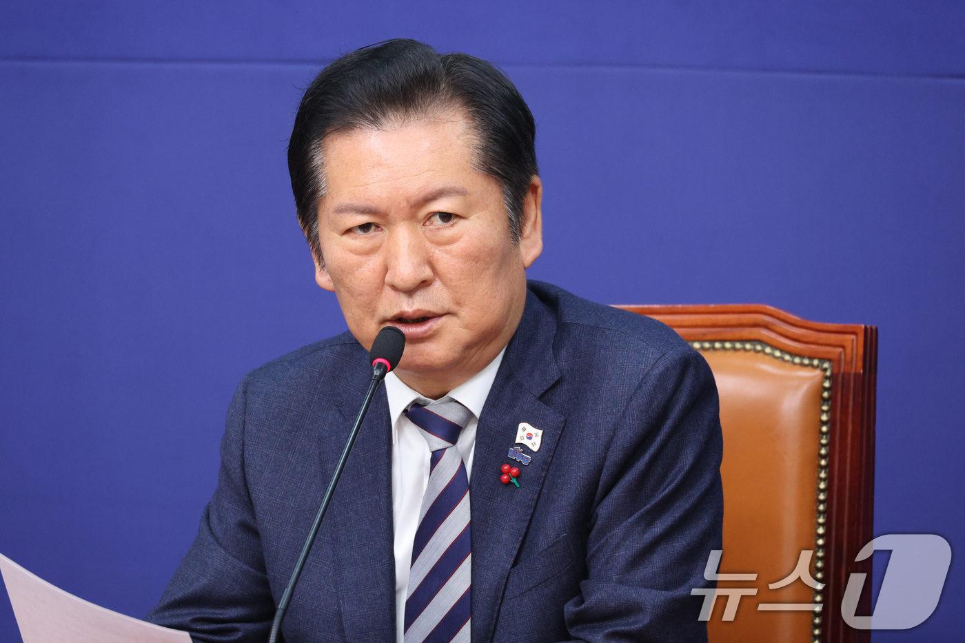 (서울=뉴스1) 신웅수 기자 = 정청래 더불어민주당 대표가 18일 서울 여의도 국회에서 열린 시·도당지방선거기획단 연석회의에서 발언하고 있다. 2025.12.18/뉴스1