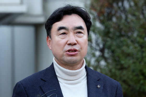 '입법 청탁 뇌물' 윤관석, 1심 무죄→항소심 징역형 집유에 상고